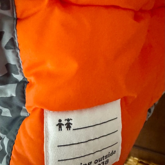 Columbia, Youth- Boy, Geometric Gray and Vibrant Orange Jacket - Picture 4 of 6